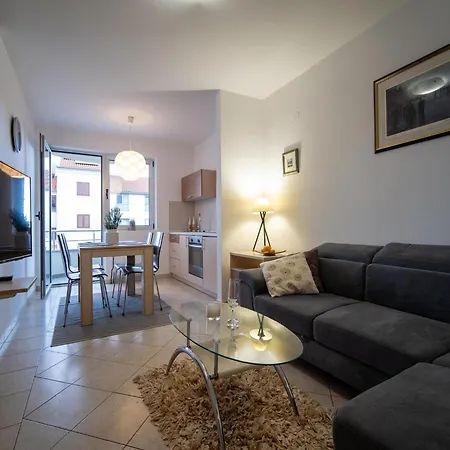 Serene Coastal Retreat For 3 In Rovinj * Rovinj