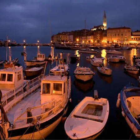 Serene Coastal Retreat For 3 In Rovinj Apartment *