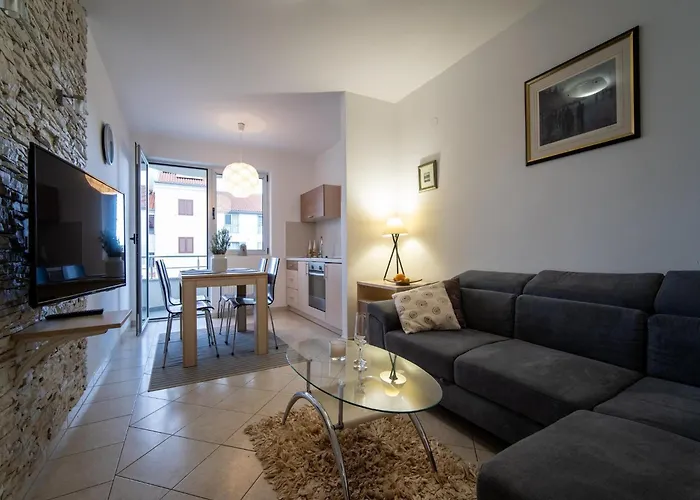 Serene Coastal Retreat For 3 In * Ρόβινι